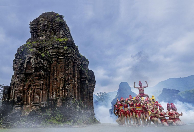 Đêm Mỹ Sơn huyền thoại tại thung lũng thần linh ảnh 2