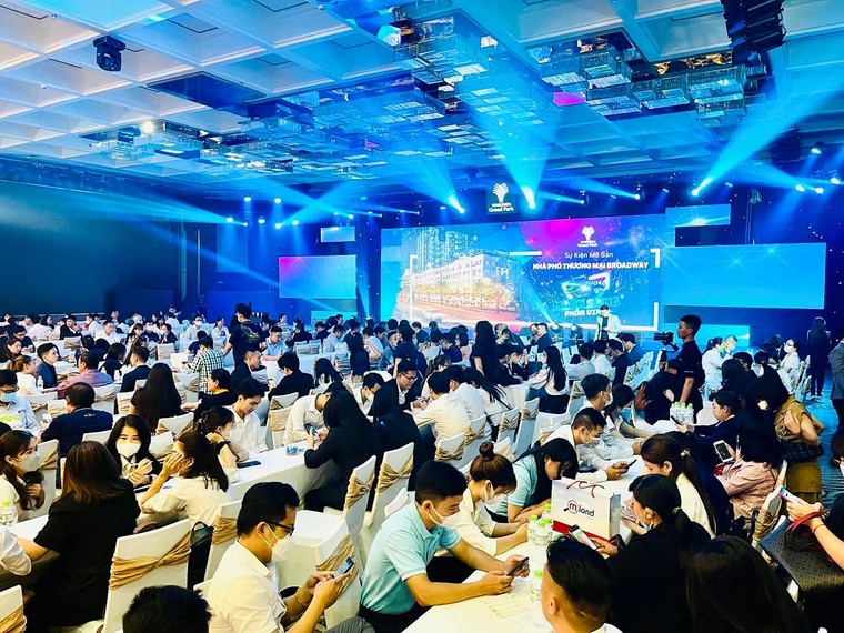 Nhà phố thương mại Broadway khuynh đảo thị trường trong sự kiện mở bán ảnh 2
