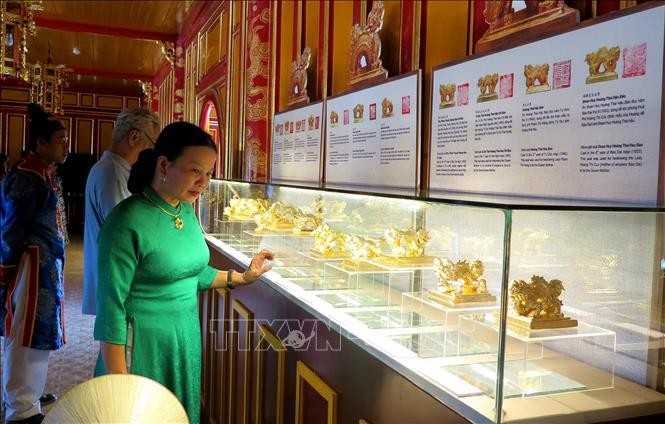 Trưng bày 32 phiên bản Kim ấn triều Nguyễn ảnh 1