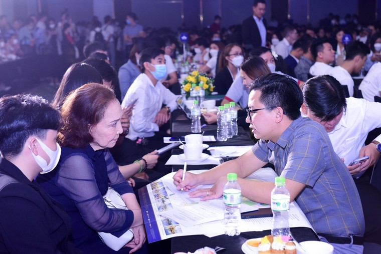 Sôi động 'cuộc đua' sở hữu hàng hiệu Vinhomes Ocean Park 2 – The Empire ảnh 1