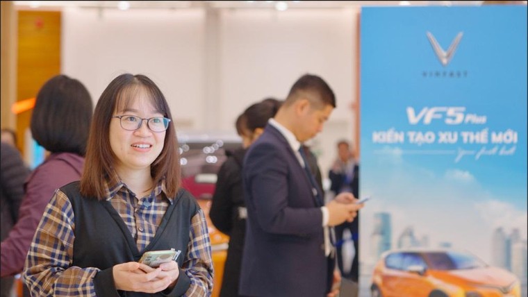 Hơn 70% khách hàng sẵn sàng ngừng mua xe xăng để chờ ô tô điện VinFast VF 5 Plus ảnh 2