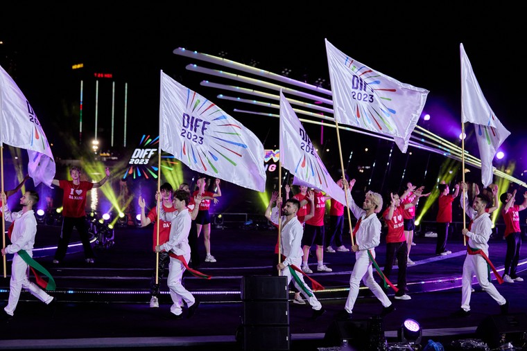 Sân khấu DIFF 2023 đã sẵn sàng cho đêm 'Chinh phục những giấc mơ' ảnh 5