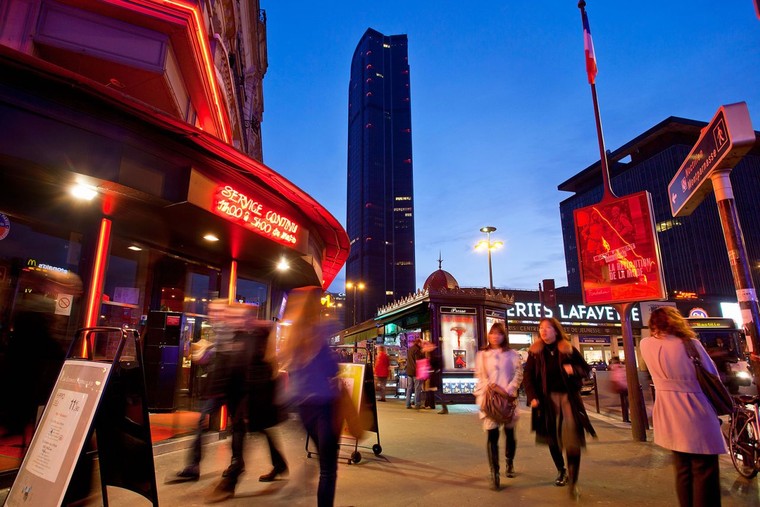 Chuyện về tòa nhà chọc trời duy nhất của Paris ảnh 3