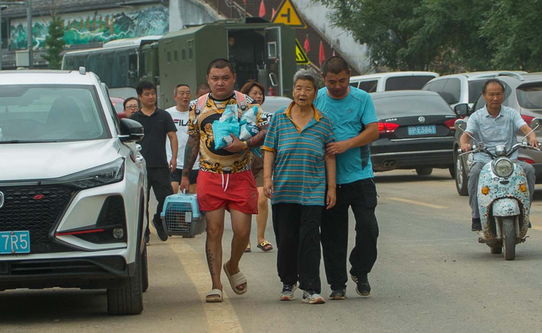 Người Trung Quốc bàng hoàng sau trận lũ lịch sử ảnh 3