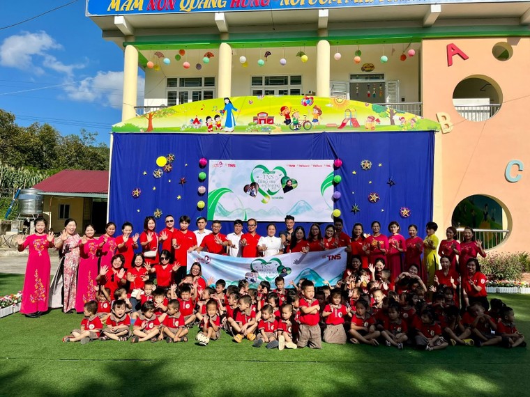 Xây thư viện xanh, TNS Holdings mang niềm vui đọc sách cho trẻ thơ ảnh 5