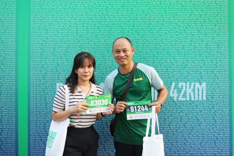 Runner nô nức đi nhận bib VPIM 2023 ảnh 6