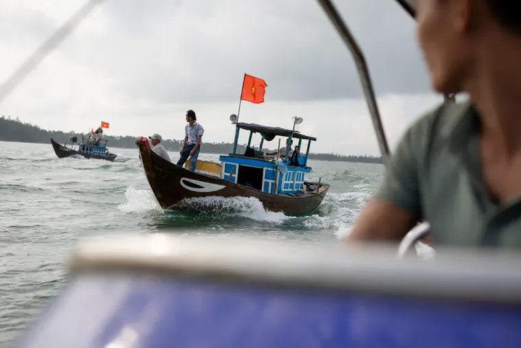 Tục thờ cá voi của người Việt qua ghi chép của một nhà báo Anh ảnh 20