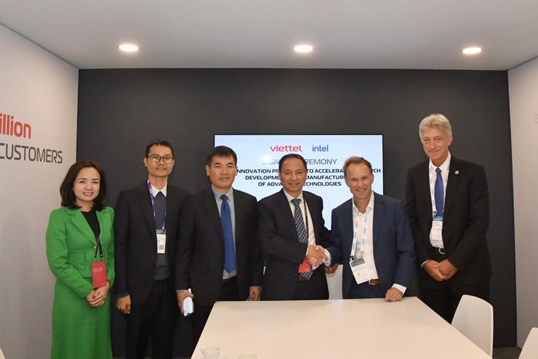 Viettel và Intel hợp tác trong lĩnh vực công nghệ cao và hạ tầng số ảnh 1