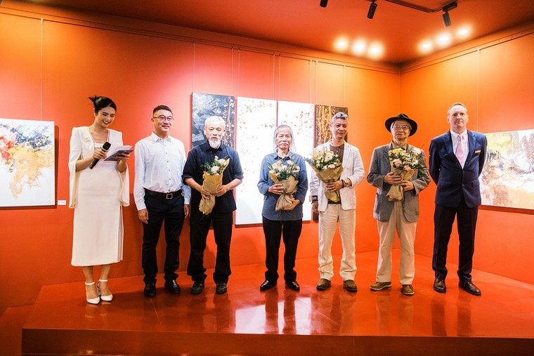 Ana Mandara Đà Lạt tổ chức triển lãm “Mây Miền” của họa sĩ Trần Nhật Thăng ảnh 2