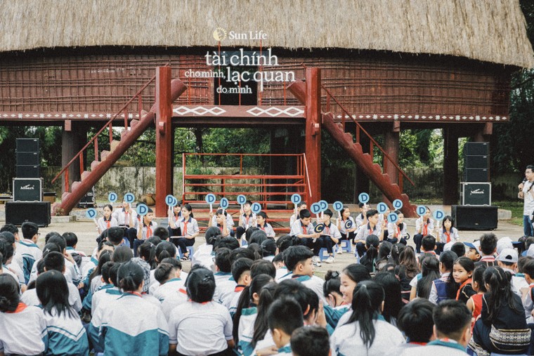Cùng Sun Life Việt Nam tạo tương lai lạc quan qua hành trình tích lũy kiến thức tài chính ảnh 2