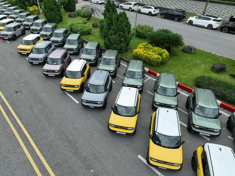 VinFast bàn giao lô xe VF3 đầu tiên cho khách hàng ảnh 4