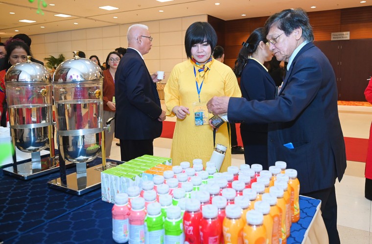 Các sản phẩm xanh, bền vững của TH true MILK đồng hành cùng Hội nghị người Việt Nam ở nước ngoài ảnh 3