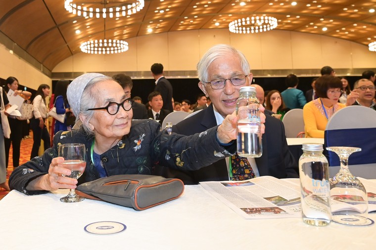 Các sản phẩm xanh, bền vững của TH true MILK đồng hành cùng Hội nghị người Việt Nam ở nước ngoài ảnh 4