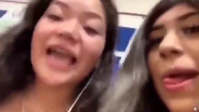 Học sinh gốc Việt bị miệt thị, gọi là virus corona ở trường cấp 3 Mỹ ảnh 1