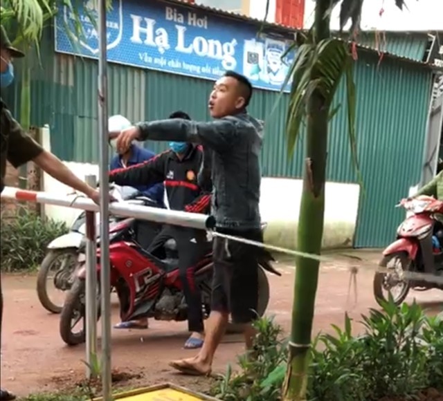 Trường hợp đi tù đầu tiên vì chống lệnh kiểm dịch ảnh 1