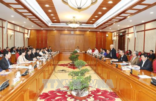 Bộ Chính trị làm việc với Ban Thường vụ Thành ủy Thành phố Hồ Chí Minh ảnh 1