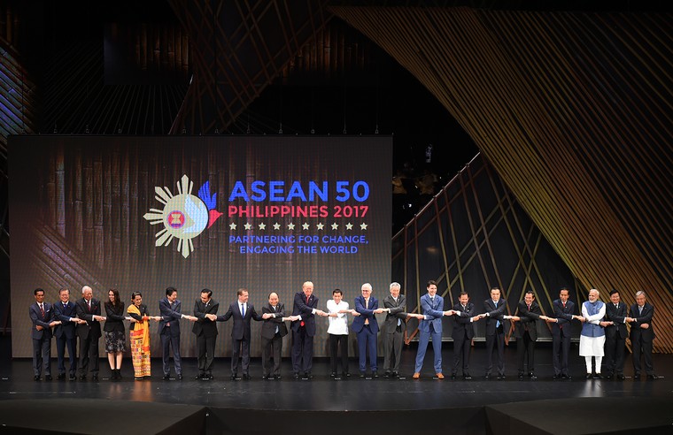 Thủ tướng dự khai mạc ASEAN-31 ảnh 2