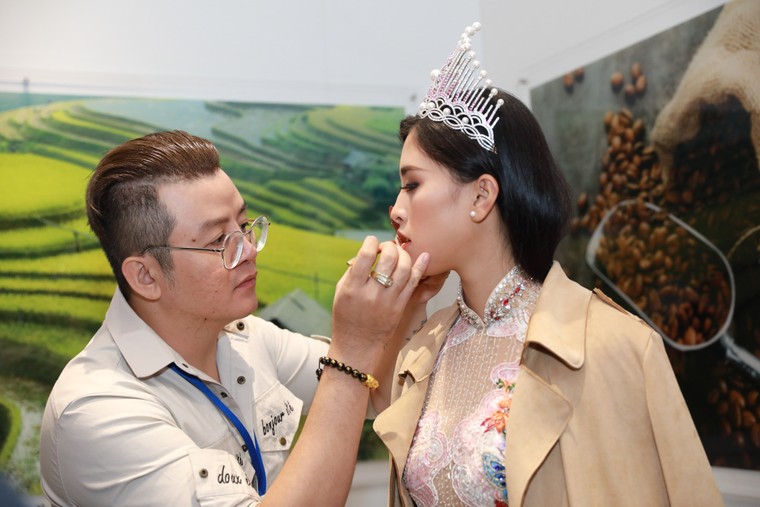 Hai mẫu ô tô Vinfast chính thức trình làng tại Paris Motor Show 2018 ảnh 17