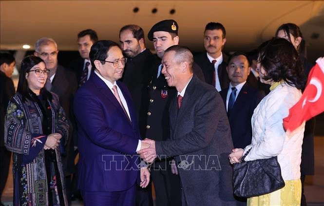 Thủ tướng Phạm Minh Chính tới Ankara bắt đầu thăm chính thức Thổ Nhĩ Kỳ ảnh 1