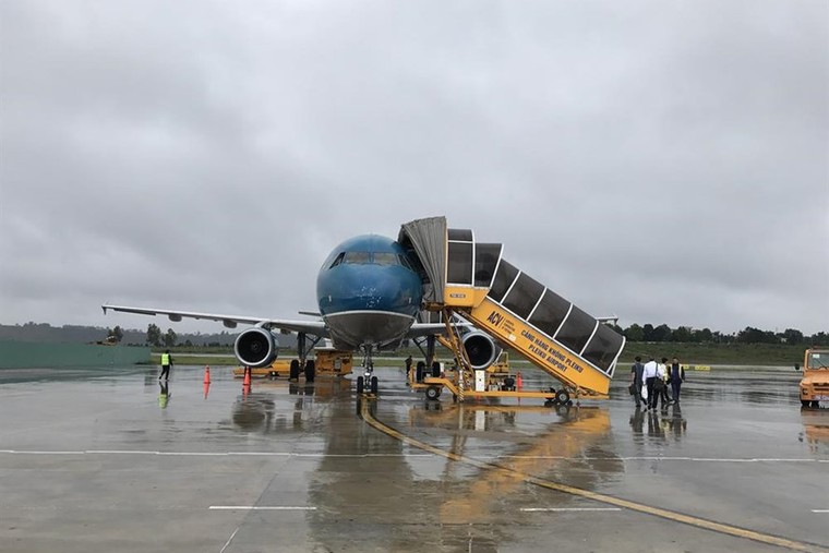 Ảnh hưởng báo Hato: Huy, lùi nhiều chuyến bay ảnh 1