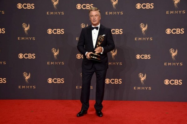 Emmy 2017: Phái nữ lên ngôi, ‘The Voice’ giành quán quân TV Show ảnh 5