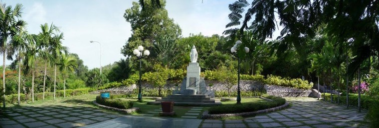 Quy Nhơn trời xanh, biển lặng, gió mơn man.. ảnh 1