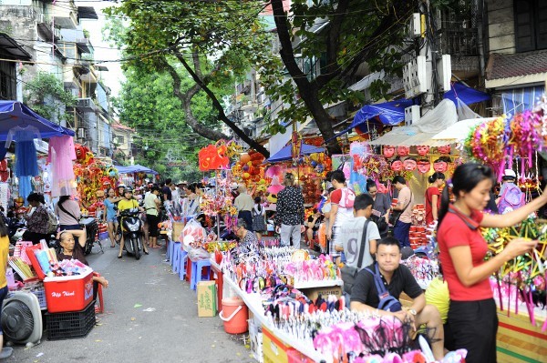 Tết Trung thu đã tràn về trên ngõ phố Hà Nội ảnh 5
