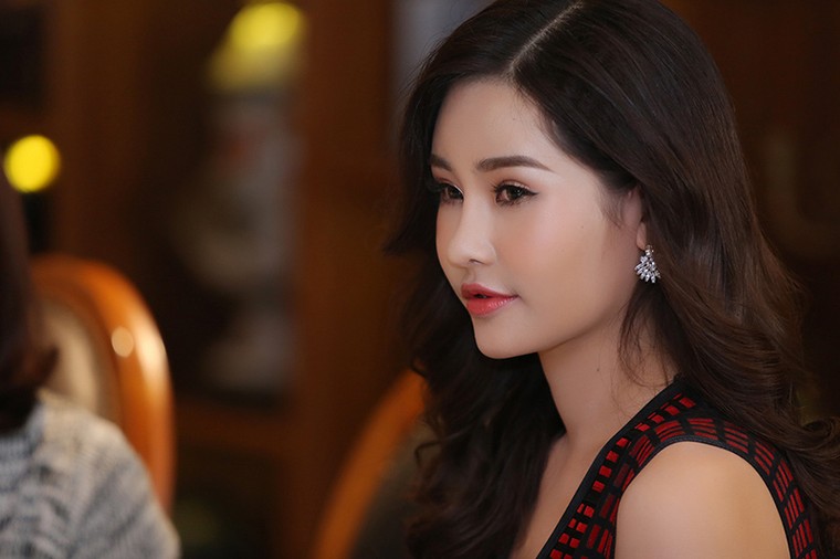 Hoa hậu Đại Dương thích thú vì được so sánh với cá ảnh 1