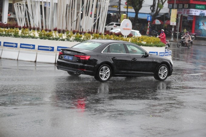 'Quái thú' của Tổng thống Mỹ trên đường phố Đà Nẵng ảnh 6