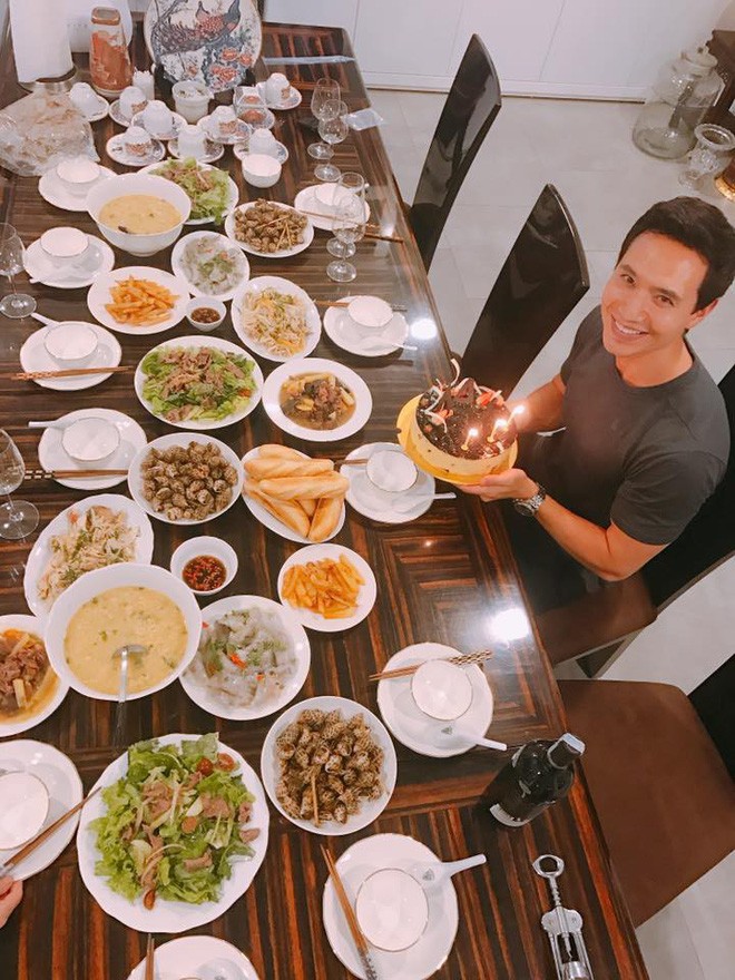 Hồ Ngọc Hà đăng ảnh tình tứ với Kim Lý, xác nhận hẹn hò ảnh 1