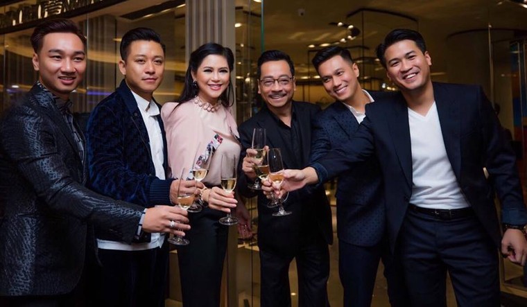 Cuộc sống giàu có như mơ của NSND Hoàng Dũng ảnh 1