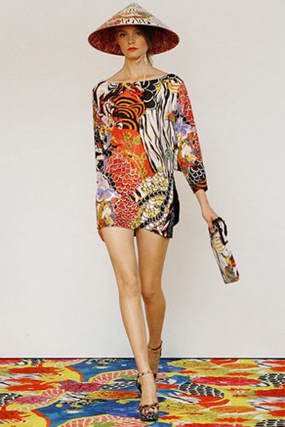 Nón lá Việt Nam 'oanh tạc' khắp các sàn diễn lớn ảnh 18