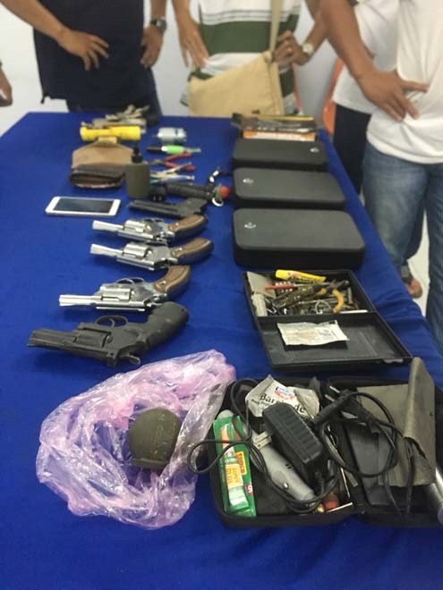 Nhức nhối 'chợ' vũ khí trên mạng ảnh 3