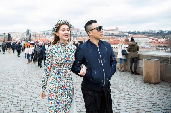 Công tác ở Praha, Vũ Khắc Tiệp bị mất hơn 13 triệu ảnh 1