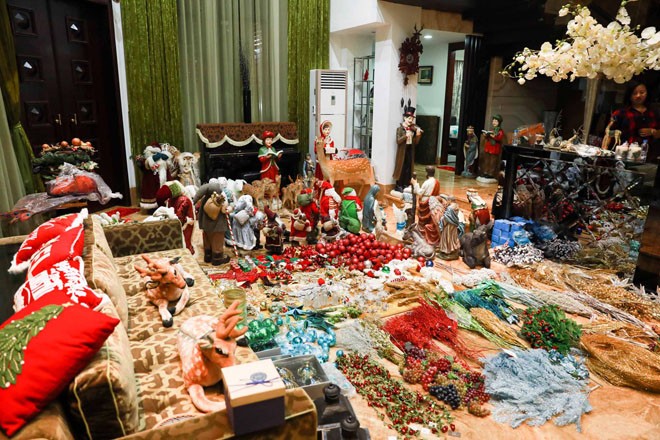 Mr. Đàm trang hoàng biệt thự triệu đô đón Noel ảnh 2