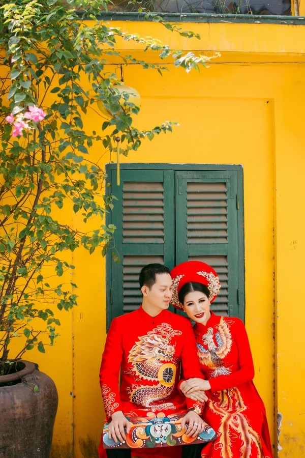 Trang Trần hạnh phúc cùng ông xã Việt kiều trong bộ ảnh kỷ niệm ảnh 9