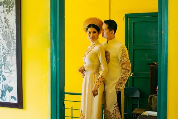 Trang Trần hạnh phúc cùng ông xã Việt kiều trong bộ ảnh kỷ niệm ảnh 7