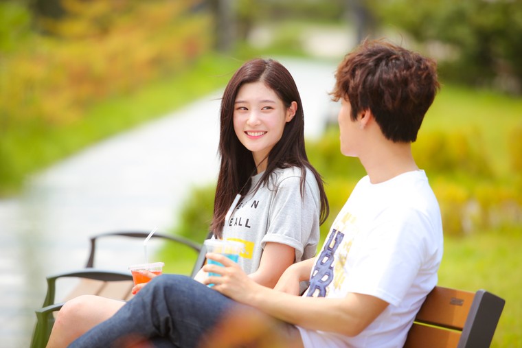 Chi Pu sắp trở thành nhạc sĩ? ảnh 2