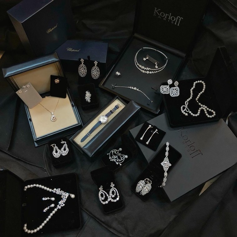 Chi Pu chi gần 10 tỷ đồng cho đồ trang sức trong MV mới ảnh 3