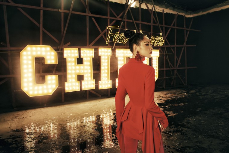 Chi Pu chi gần 10 tỷ đồng cho đồ trang sức trong MV mới ảnh 5