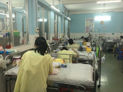 Bí quyết bảo vệ trẻ mùa lạnh để tránh viêm phổi ảnh 2