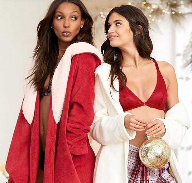 Đón Giáng sinh lung linh cùng các thiên thần nội y xinh đẹp ảnh 5