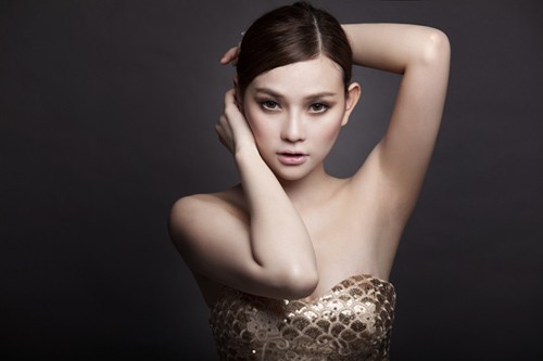 Thu Thuỷ: 'Làm ơn để mẹ con tôi được yên' ảnh 1