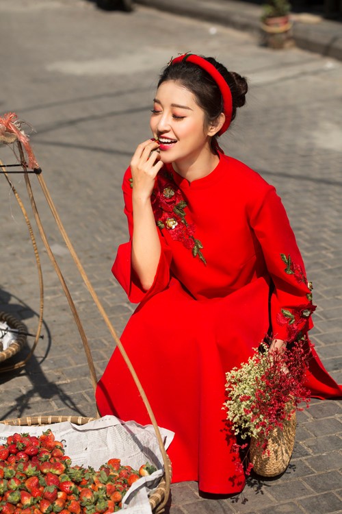 Ra mắt bộ sưu tập áo dài cách tân do Á hậu Huyền My thiết kế ảnh 9