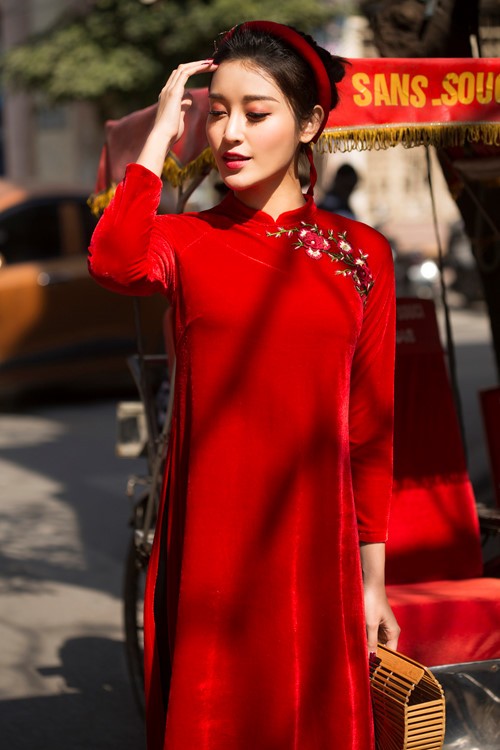 Ra mắt bộ sưu tập áo dài cách tân do Á hậu Huyền My thiết kế ảnh 7