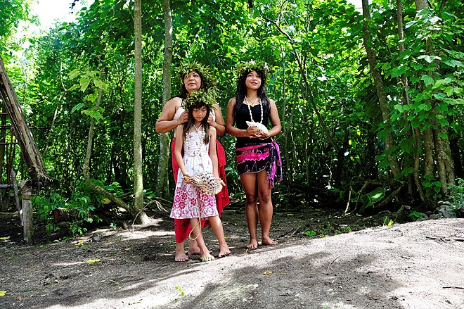 Đến nơi người dân vẫn sống như thời nguyên thủy vì... họ thích thế ảnh 12