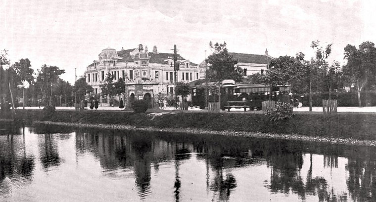 Hình ảnh Hồ Gươm hơn 1 thế kỷ trước ảnh 4