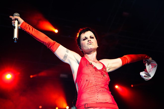 Giọng ca chính ban nhạc The Cranberries qua đời ở tuổi 46 ảnh 1