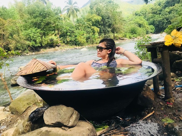 Trải nghiệm có 1-0-2 ở Philippines: Tắm trong 'vạc dầu' ảnh 2