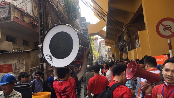 U23 Việt Nam đá bán kết châu Á: Rộn ràng sắc đỏ trước giờ G ảnh 1